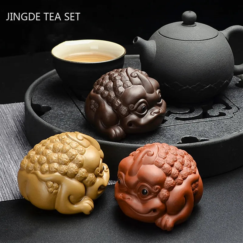 1PCS Handmade Golden Toad Statue Purple Clay Tea Pet Lucky Animal Tea Figurine Ornaments Boutique Tea Set Decoration Crafts