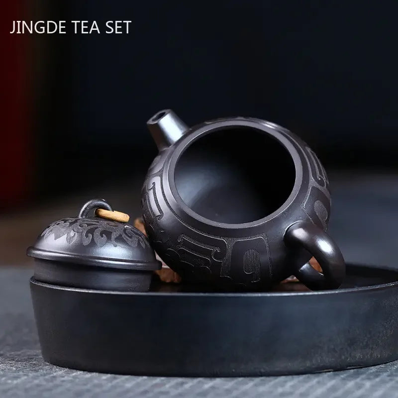 Hand Carving Black Mud Teapot Authentic Yixing Purple Clay Tea Pot Chinese Teaware Tradition Zisha Beauty Kettle Tea Set 180ml