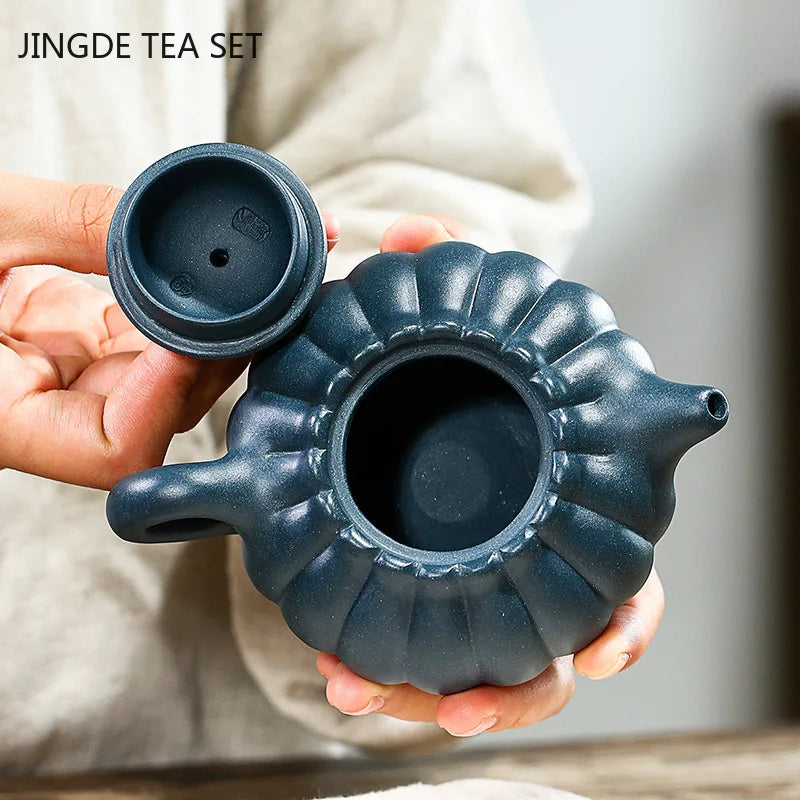 Yixing Tea Pot Boutique Purple Clay Teapot Beauty Kettle Raw Ore Azure Mud Handmade Teaware Tie Guanyin Tea Ceremony Gift 220ml